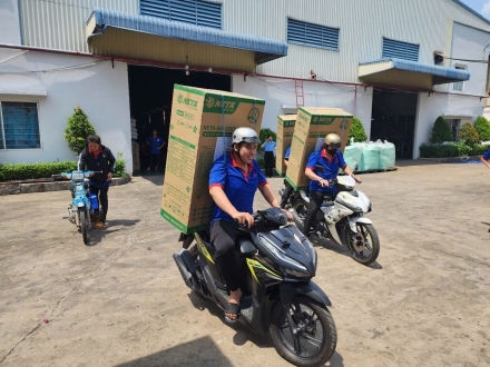 Quà tặng cho nhân viên dịp lễ 30/4