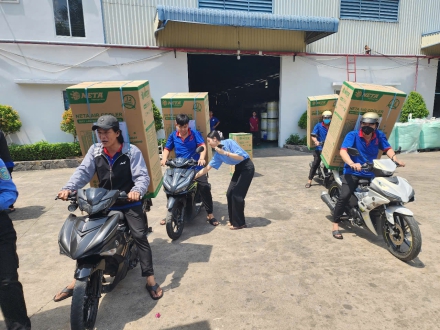Quà tặng cho nhân viên dịp lễ 30/4