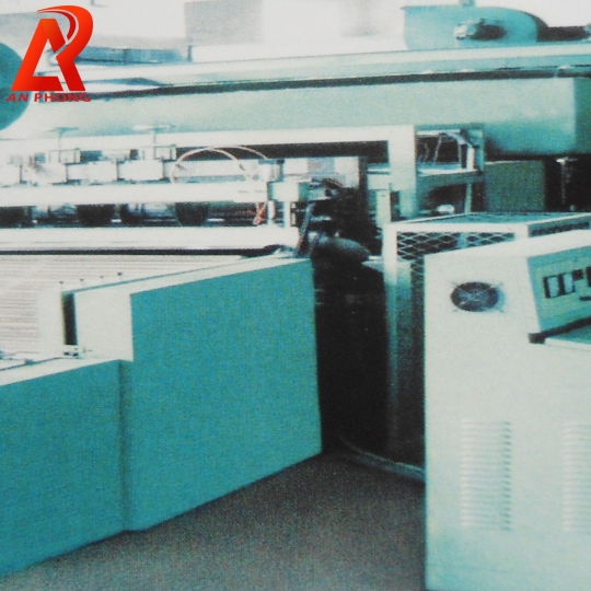DÂY CHUYỀN SẢN XUẤT BÔNG KHÔNG KEO, BÔNG CỨNG KIỂU XL-BG112